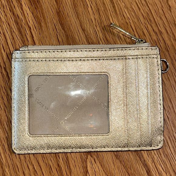 Michael Kors Jet Set Metallic Card Holder wristlet in pale gold - Picture 2 of 4